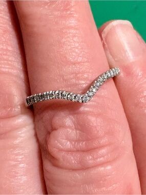 Diamond  Wedding Band stackable ring 10k size 6